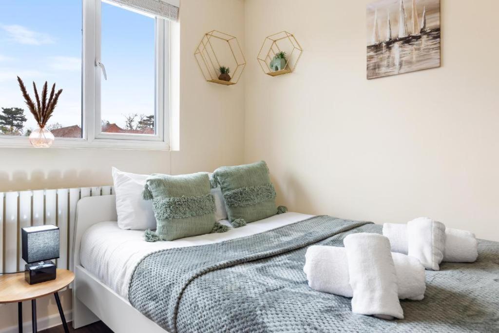 Twickenham Homes Isleworth Extérieur photo