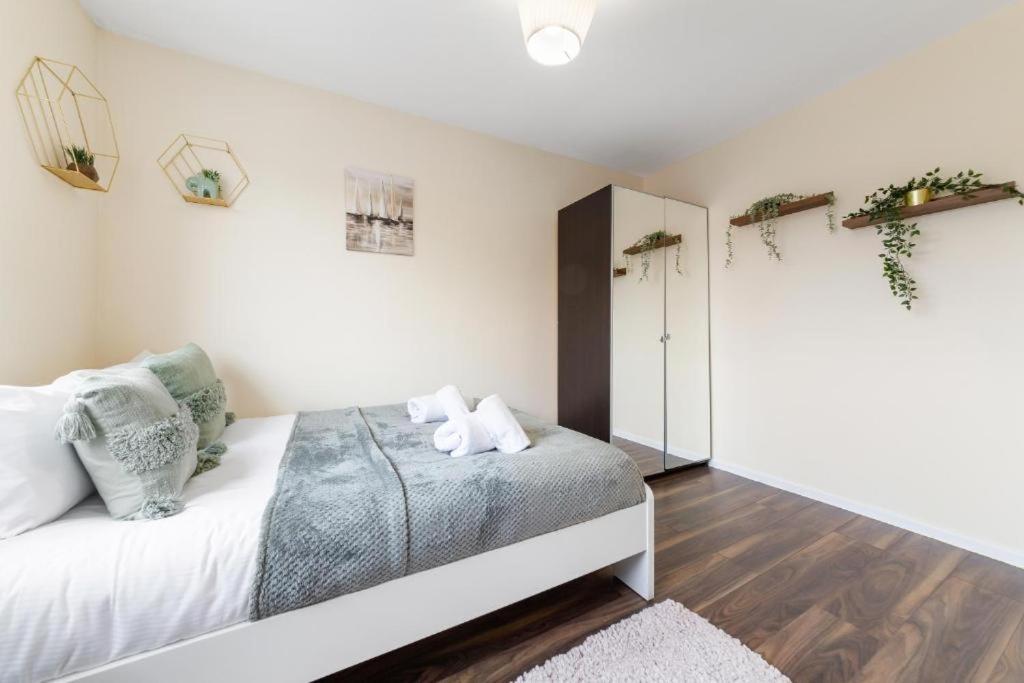 Twickenham Homes Isleworth Extérieur photo