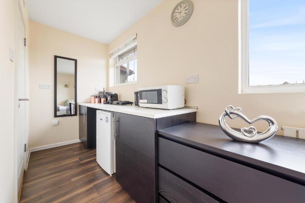 Twickenham Homes Isleworth Extérieur photo